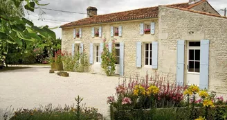 Domaine Le Fragnaud Gîte Garouille Domaine Le Fragnaud Gîte Garouille