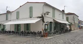 Le Voyageur Le Voyageur