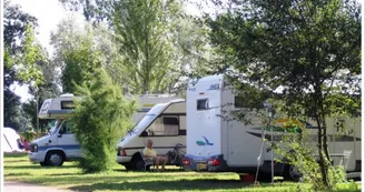 Aire de service Camping-cars de Chaniers Aire de service Camping-cars de Chaniers