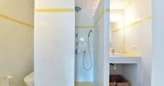 Chambre d'hôtes 4 personnes - Le Pas des Corsaires Chambre d'hôtes 4 personnes - Le Pas des Corsaires