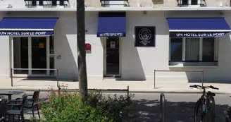 Un Hôtel sur le Port Un Hôtel sur le Port