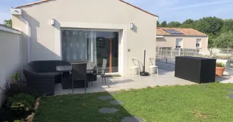 Charmante maison neuve de Vacances avec accès piscine Charmante maison neuve de Vacances avec accès piscine