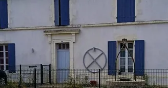 L’ancienne mairie et école communale L’ancienne mairie et école communale