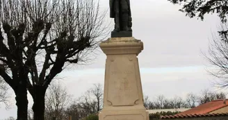 Le monument aux morts