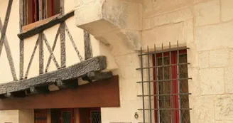 Maison et rue à Saint-Jean d'Angély Maison et rue à Saint-Jean d'Angély